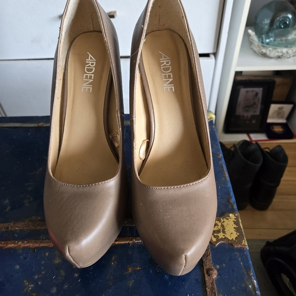 💢SOLD💢 5 inch nude heels *free w/purchase* - Picture 2 of 3